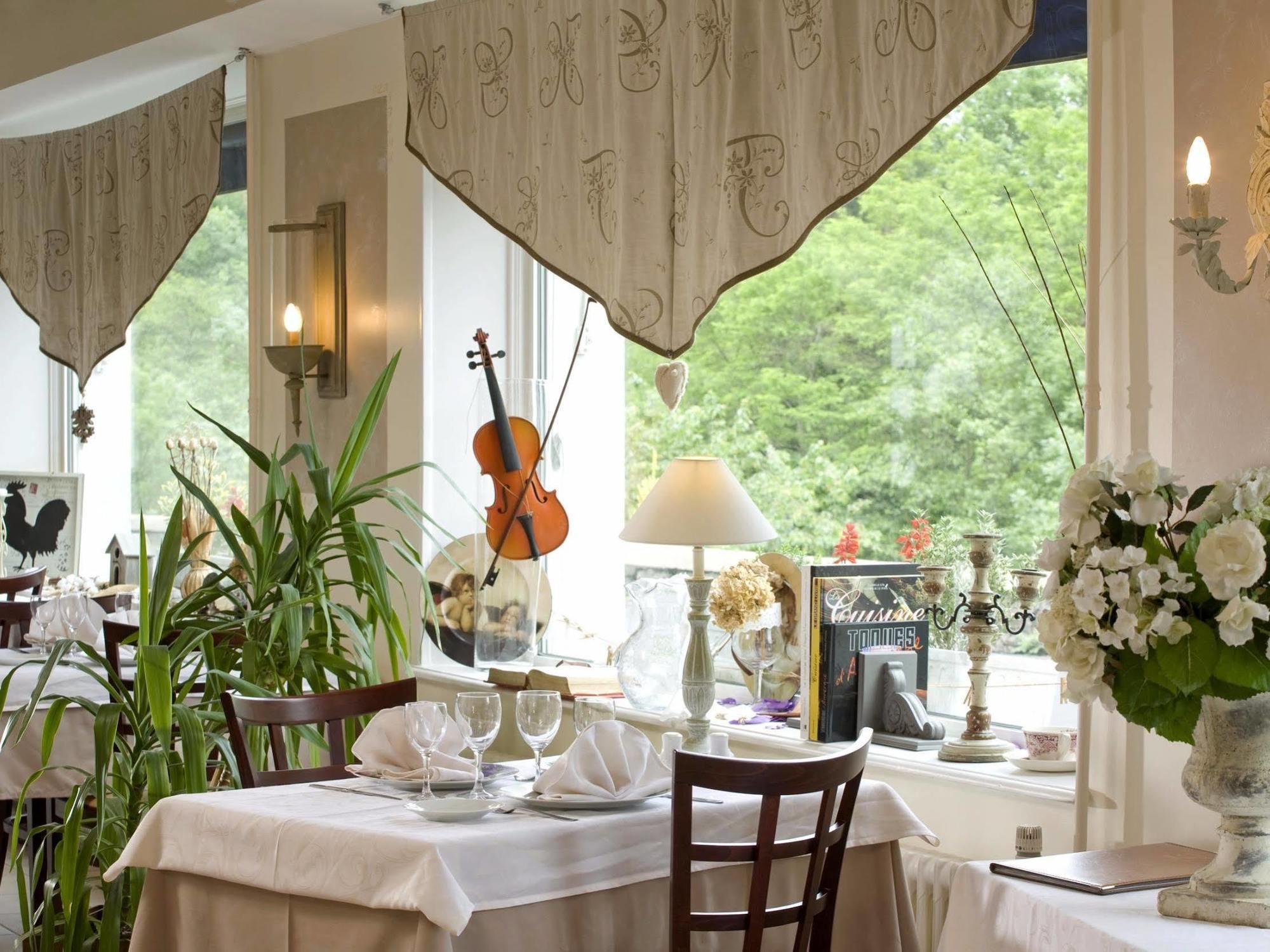 Le Rivalet Hotel Montaigut-le-Blanc  Ngoại thất bức ảnh
